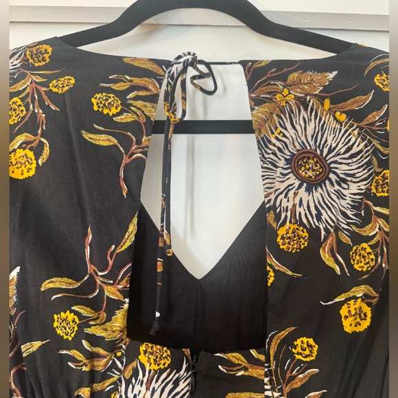 Madewell Floral Dress Size 6 Open Back Smocked Waist - Picture 9 of 11